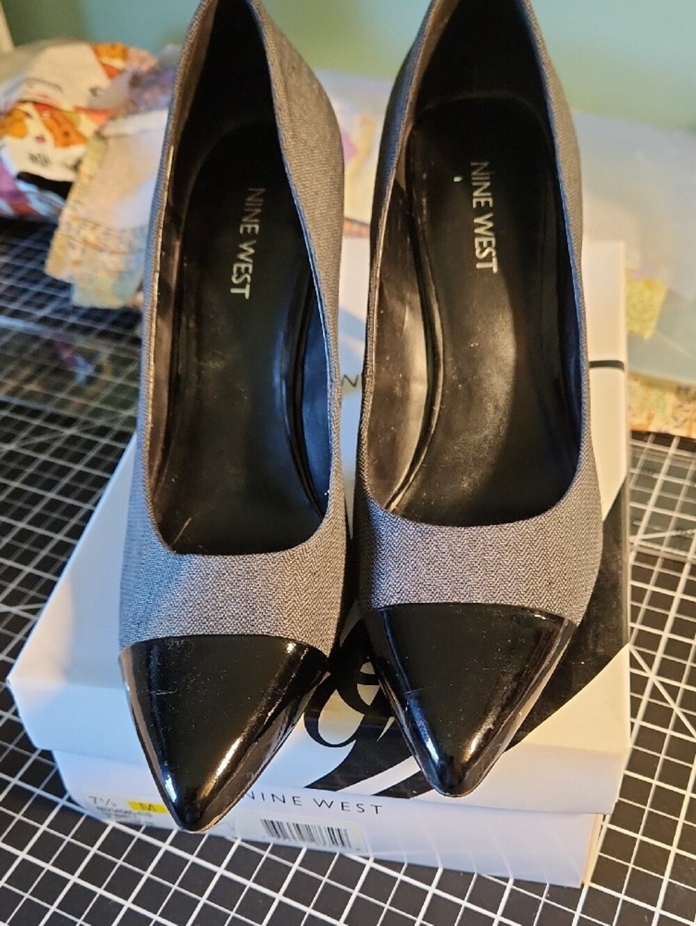 Nine West Gray Pumps with Black Patent Cap Toe - Picture 2 of 4